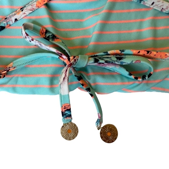 SeaFolly Vintage Wildflower Iceberg High Neck Reversible Bikini Top Sz 4… - Picture 12 of 16
